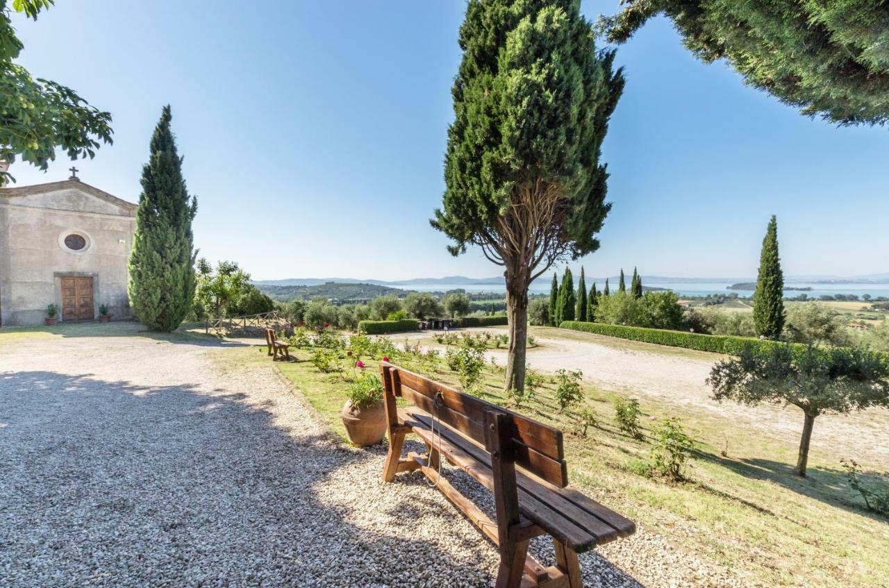 Hotel Relais Borgo Torale Passignano sul Trasimeno Exterior foto